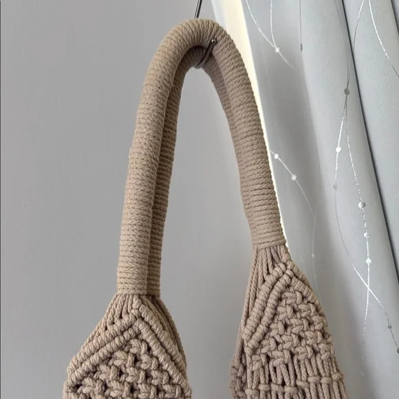 La Regale Tan Macrame Shoulder Bag with Fringe Detail - Picture 4 of 12